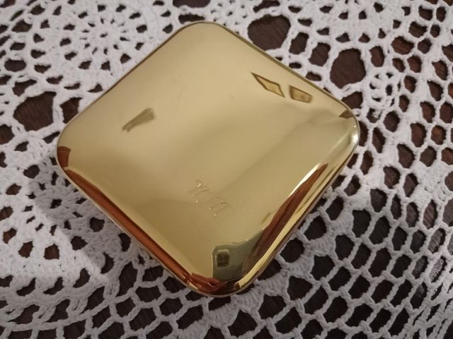 Piccolo portagioie in ottone 