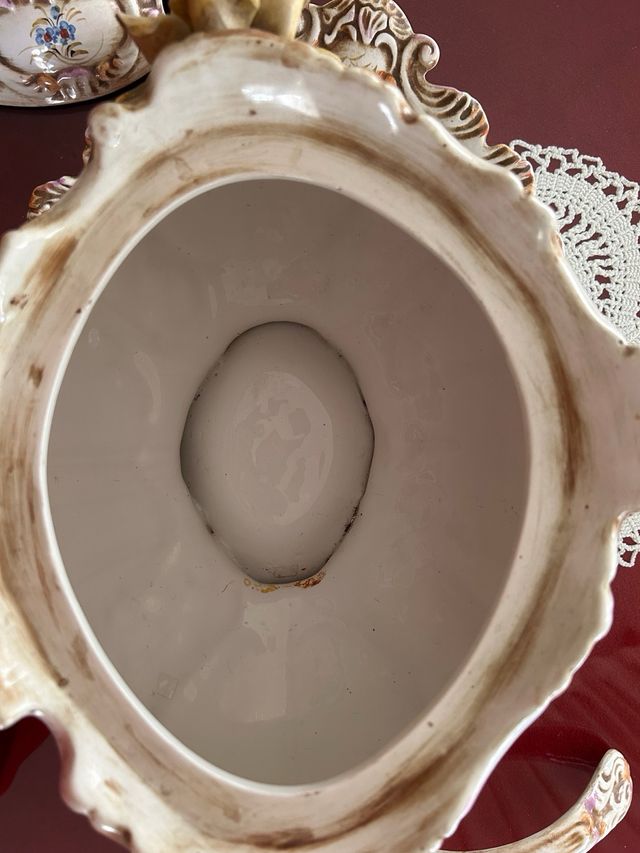 Sopera con bandeja y cucharon