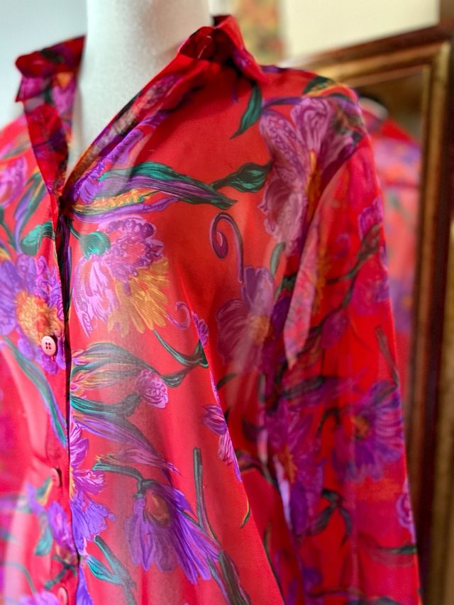 Blusa semitransparente. Talla 42