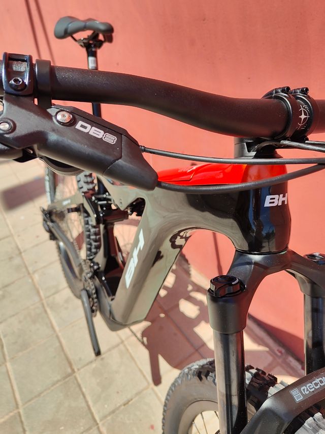 BH Atom-X Lynx Pro 8.2