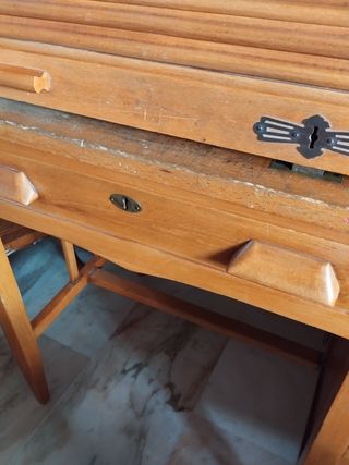 Bureau antiguo. Años 50.