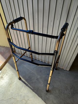 Andador plegable