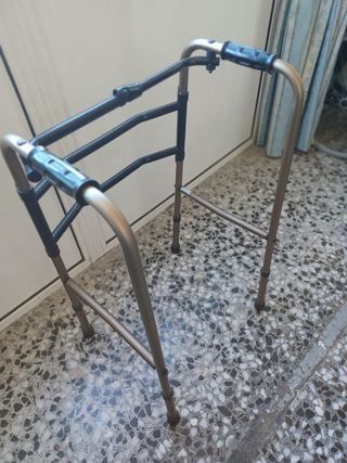 Andador plegable