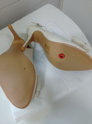 Zapatos de tacón alto