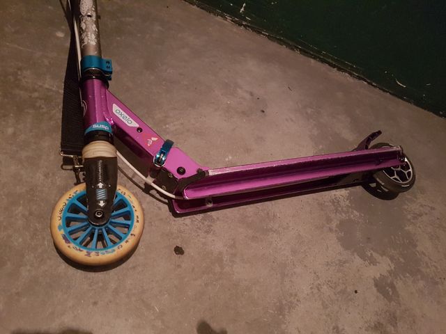 Patinete con freno y suspensión