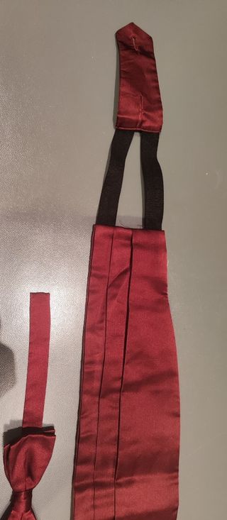 Corbata y faja