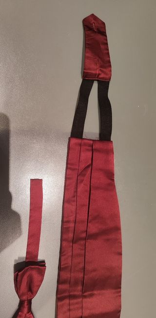 Corbata y faja