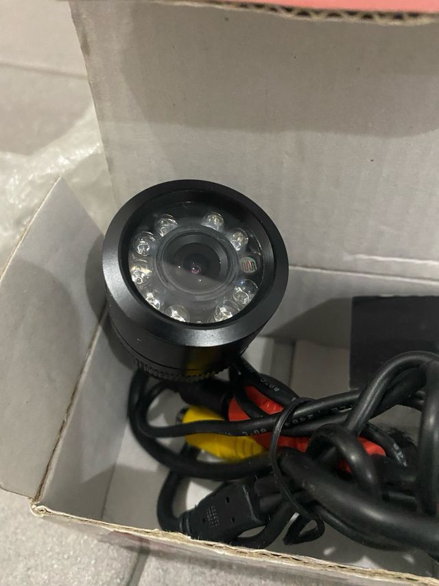 Camara marcha atras . Solo camara