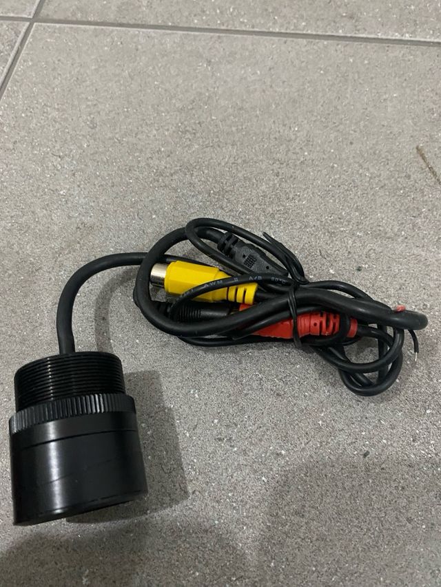 Camara marcha atras . Solo camara