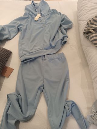 Chándal sin estrenar chica talla 40