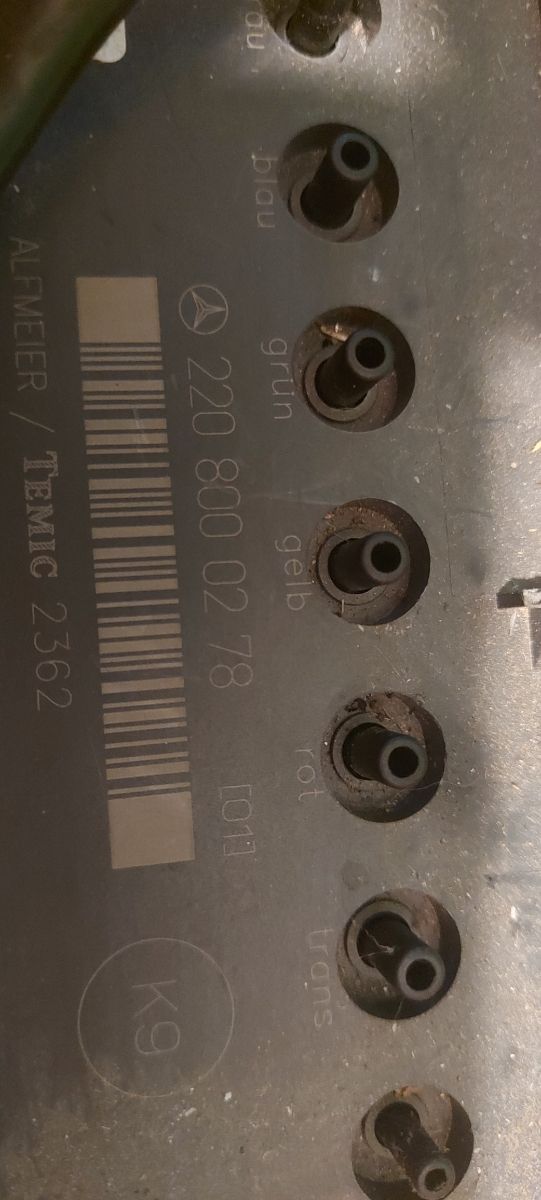 Centralitas mercedes w220