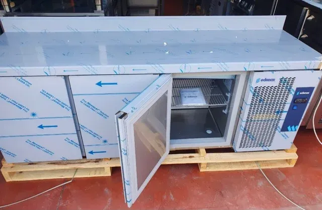 MESA REFRIGERADA EDENOX NUEVA