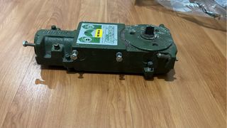 Puerta cristal sistema hidraulico