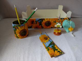 Caja de madera + bote decorados.