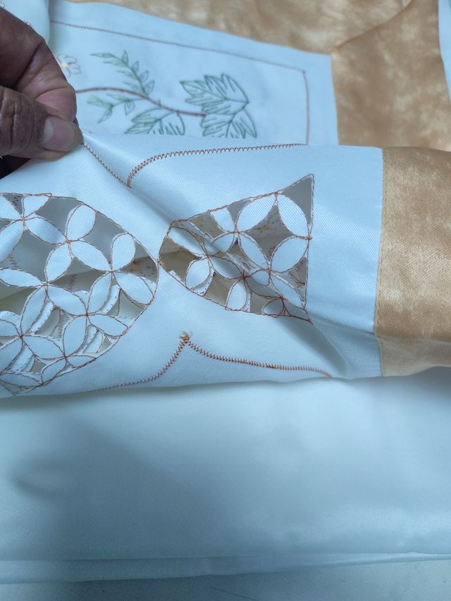 Mantel de mesa muy elegante