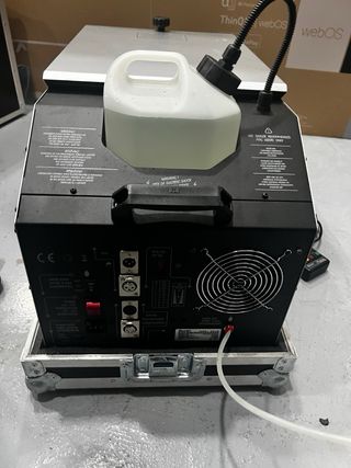 Maquina de humo bajo Antari ice 101