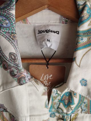 Conjunto vaquero estampado paisley Desigual