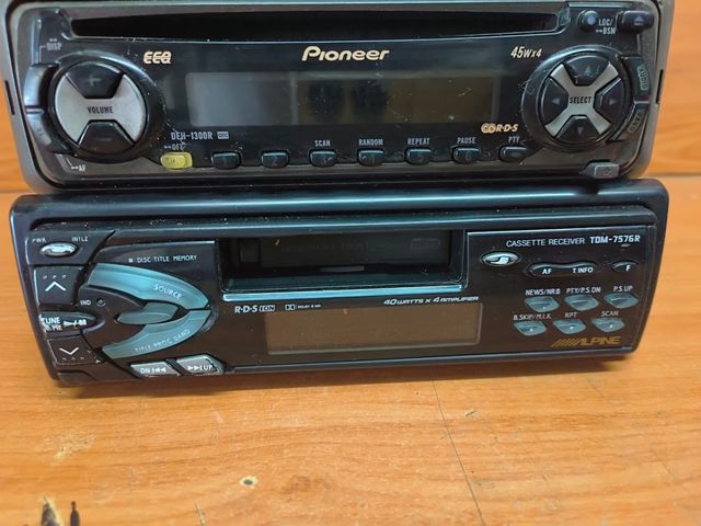 Auto radio cassette