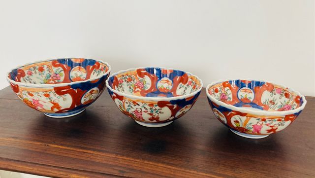 Conjunto de 3 tazas en Porcelana Siglo XIX. Imari