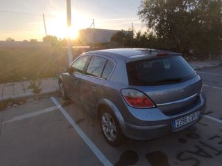 Opel Astra 2004