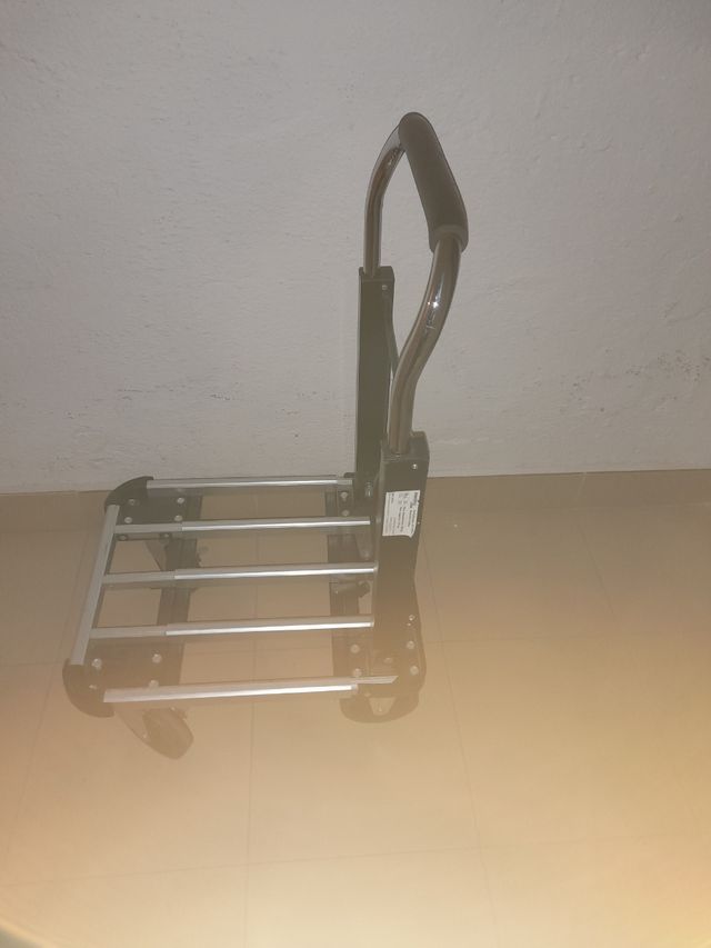 Carro, cuna porta objetos