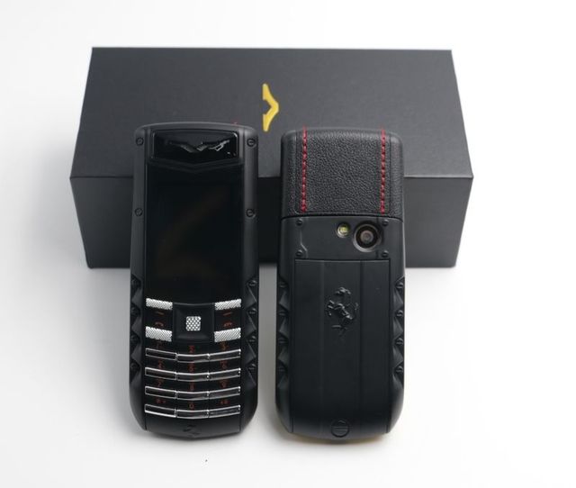 teléfono móvil 2 sim vertu ferrari 2