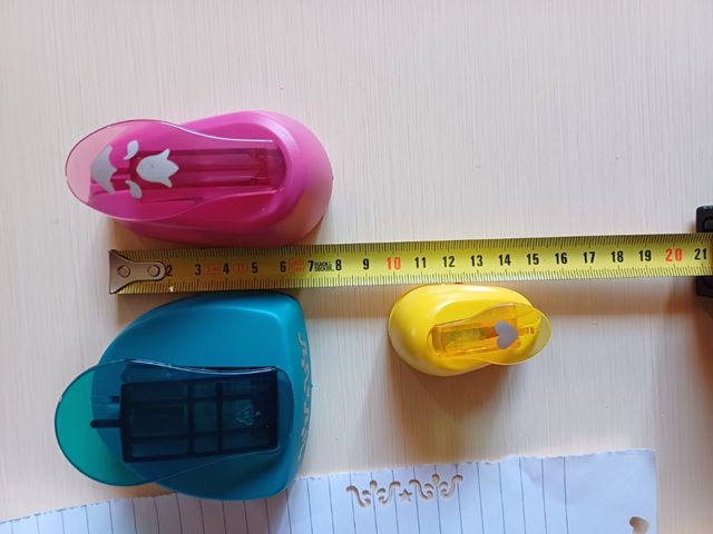 Tagliacarte con forme diverse