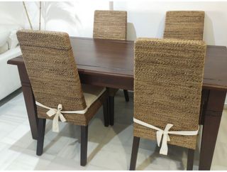 Mesa de salon con 4 sillones