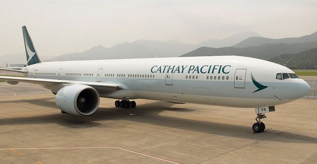 neceser cathay pacific