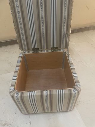 Puff. Asiento tapizado. Con contenedor Zapatero