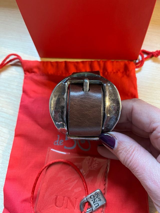 Pulsera Cuero UNO de 50 Nueva