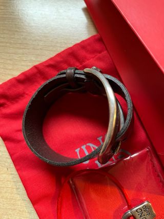 Pulsera Cuero UNO de 50 Nueva