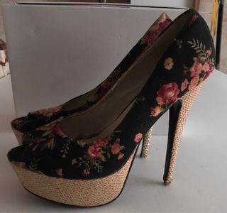 Decollete’ tacchi alti