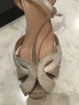 Sandalias tacón plateadas LODI, talla 38