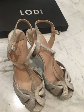 Sandalias tacón plateadas LODI, talla 38