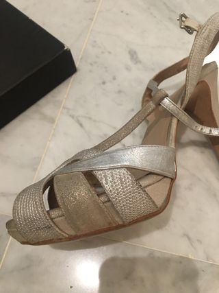 Sandalias tacón plateadas LODI, talla 38