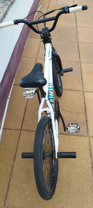 Bicicleta BMX