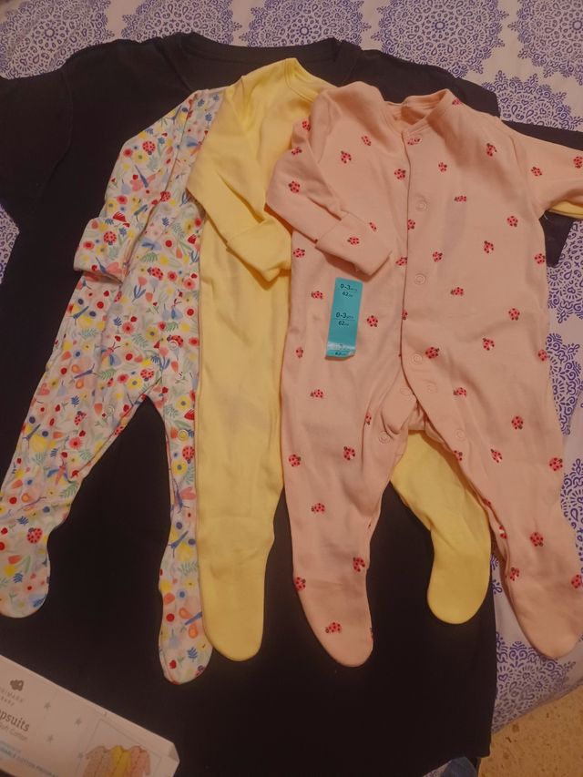 PIJAMAS BEBE SIN ESTRENAR