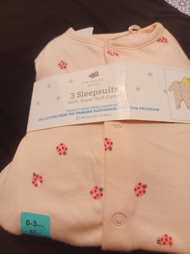 PIJAMAS BEBE SIN ESTRENAR