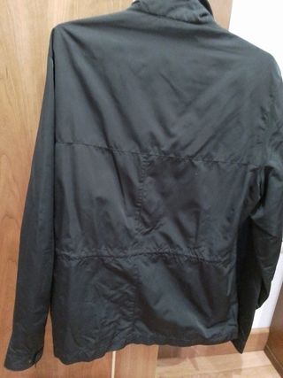 CAZADORA HOMBRE NEGRA