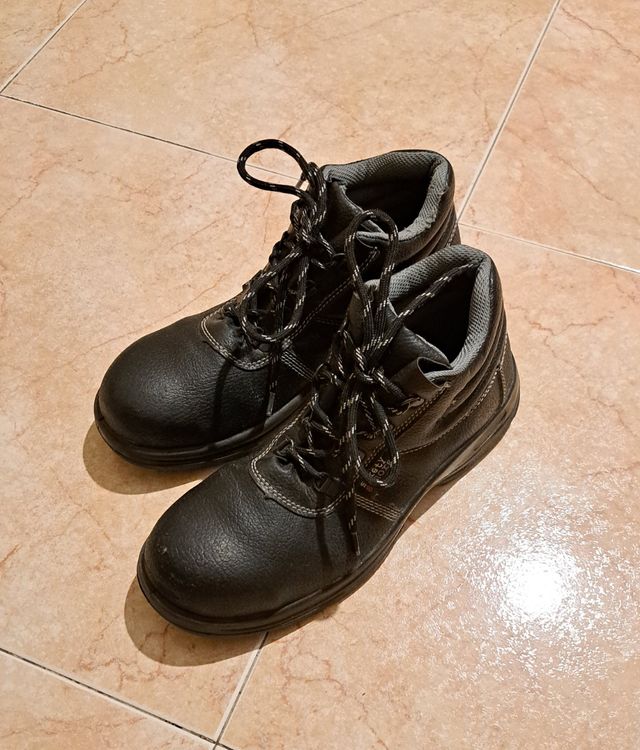 Botas de trabajo punta hierro talla 41
