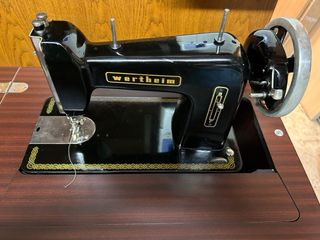 Maquina coser antigua