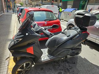 Moto peugeot metropolis