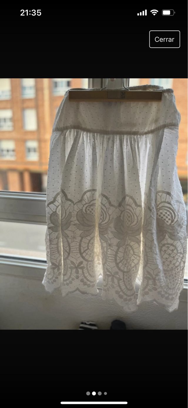 Falda de encaje
