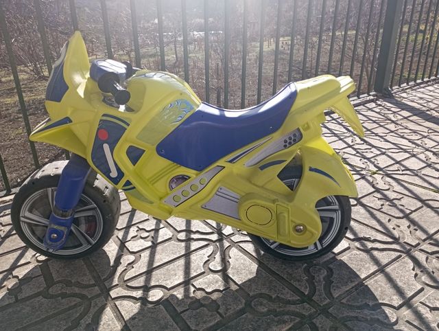Moto infantil correpasillos juguettos