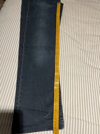 Levi’s azul marino W31L32