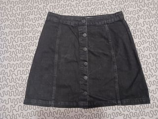 Minifalda negra vaquera