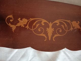 Percha antigua de madera