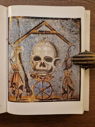 Libro di Giuseppe Penso "La medicina romana"