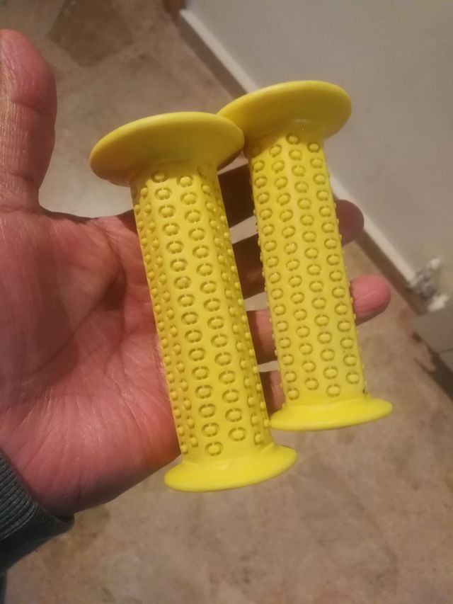 Puños bh California amarillos